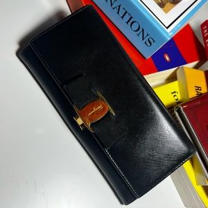 EUC Salvatore Ferragamo long wallet